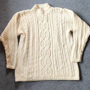 Cream/white pull over cable knit sweater size medium